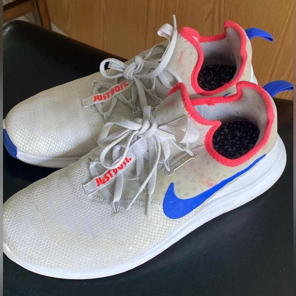 Nike Free TR Women Size 10 Platinum Blue Sail Training /Running